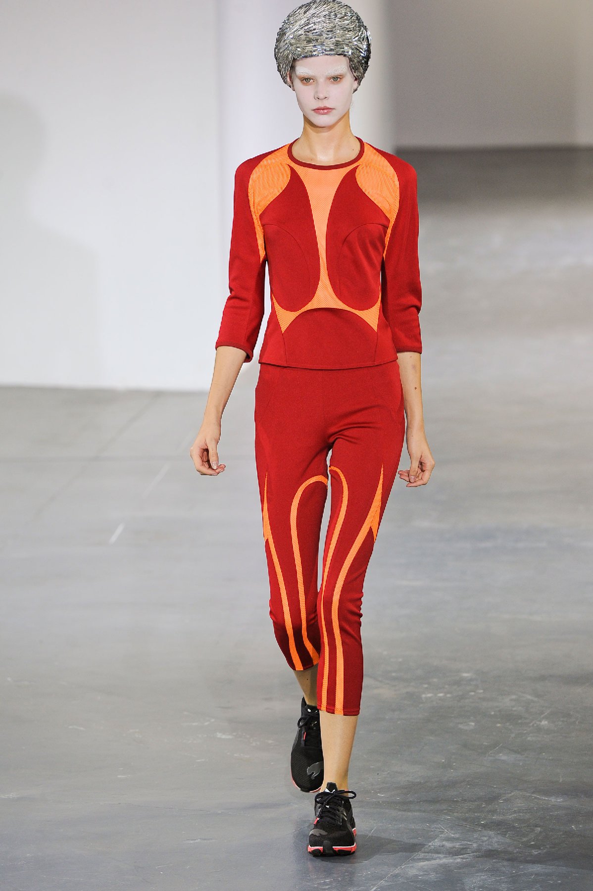desfile-junya-paris-verao2013-01