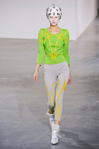 desfile-junya-paris-verao2013-03