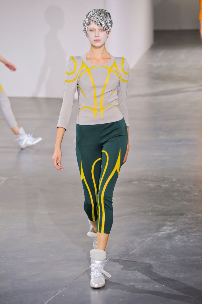 desfile-junya-paris-verao2013-05