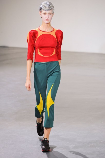 desfile-junya-paris-verao2013-06