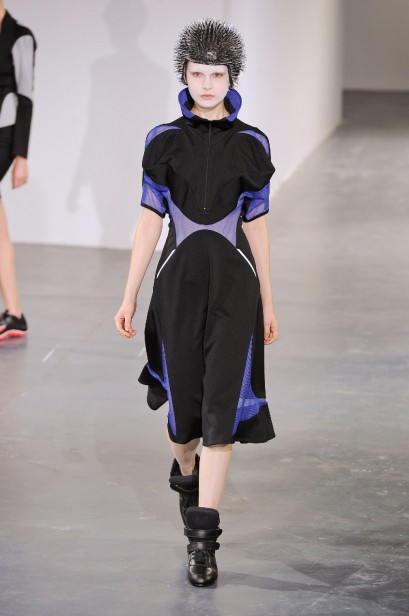 desfile-junya-paris-verao2013-09