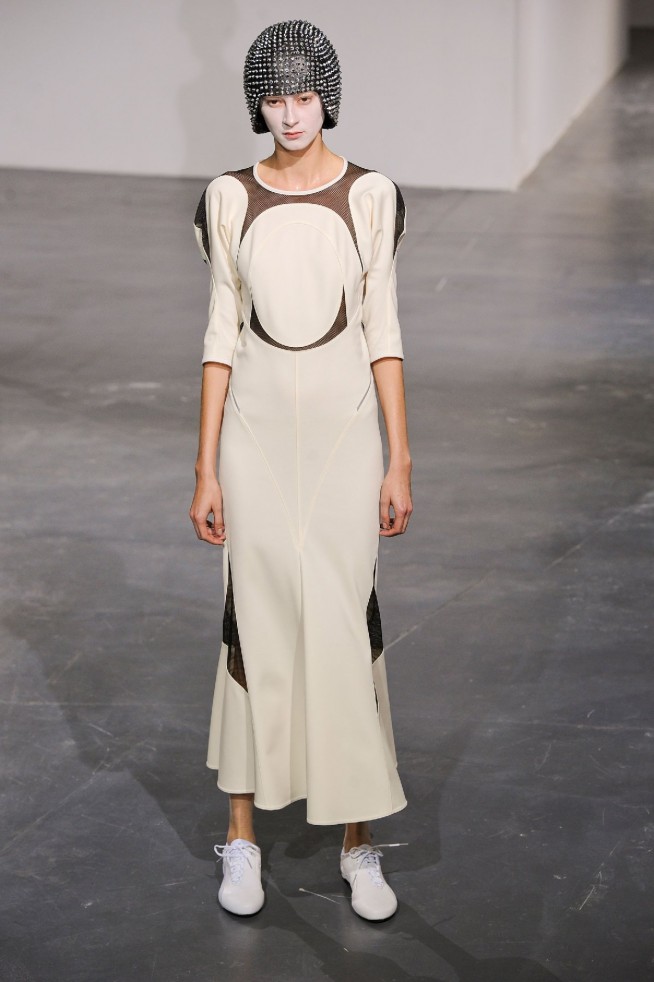desfile-junya-paris-verao2013-12
