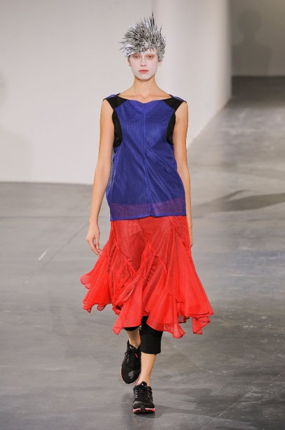 desfile-junya-paris-verao2013-17