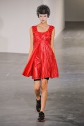 desfile-junya-paris-verao2013-30