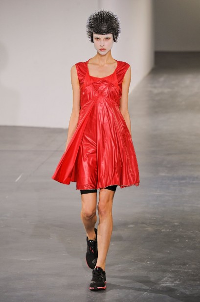 desfile-junya-paris-verao2013-30