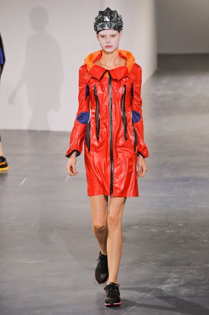 desfile-junya-paris-verao2013-35