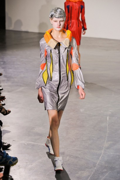 desfile-junya-paris-verao2013-36
