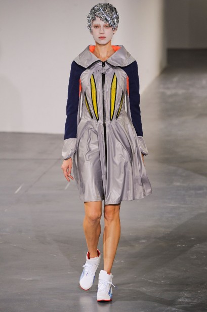 desfile-junya-paris-verao2013-39