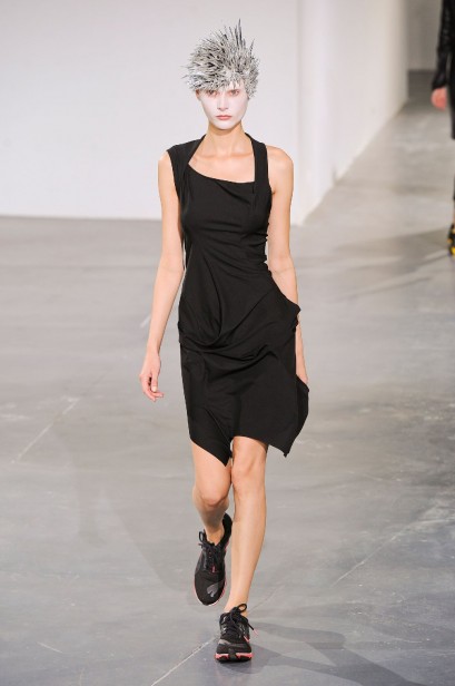 desfile-junya-paris-verao2013-48