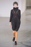 desfile-junya-paris-verao2013-50