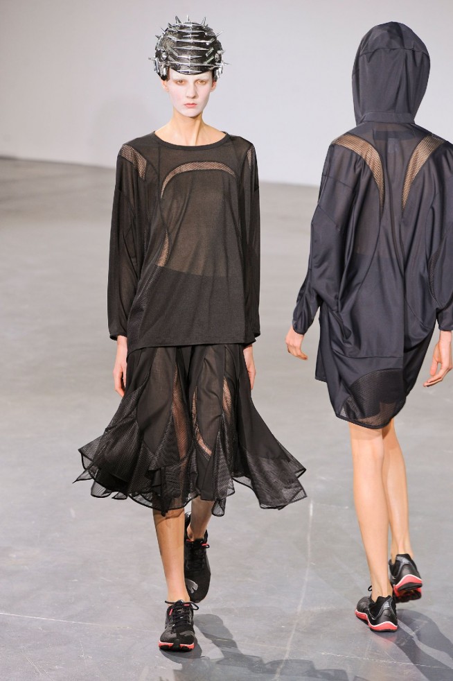 desfile-junya-paris-verao2013-53