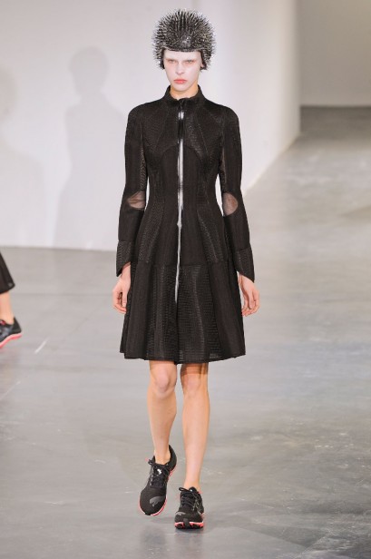 desfile-junya-paris-verao2013-55