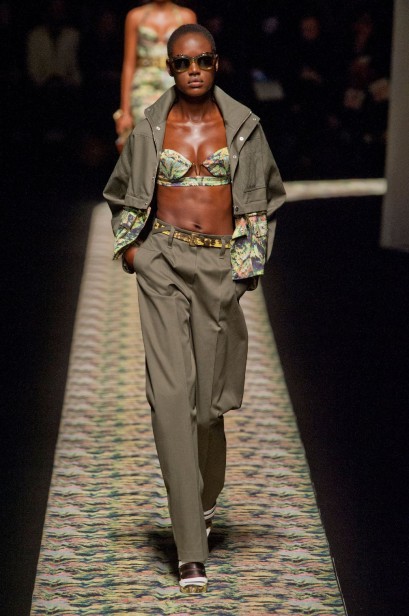 desfile-kenzo-paris-verao2013-08