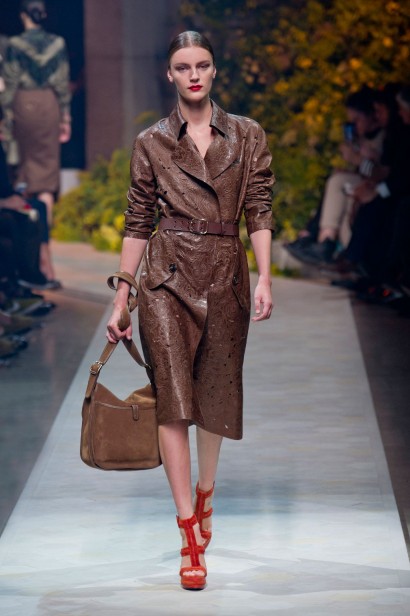 desfile-loewe-paris-verao2013-11