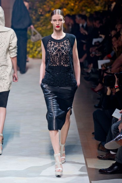 desfile-loewe-paris-verao2013-34