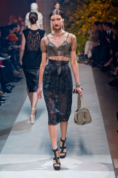 desfile-loewe-paris-verao2013-35