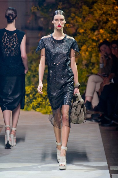 desfile-loewe-paris-verao2013-36