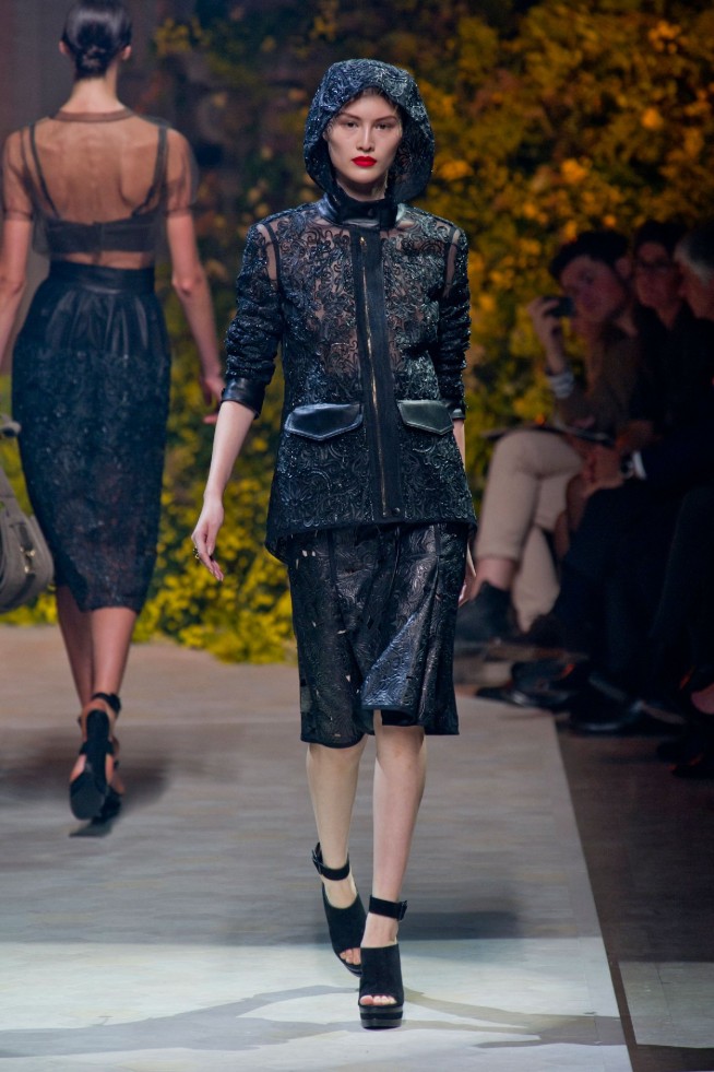 desfile-loewe-paris-verao2013-37