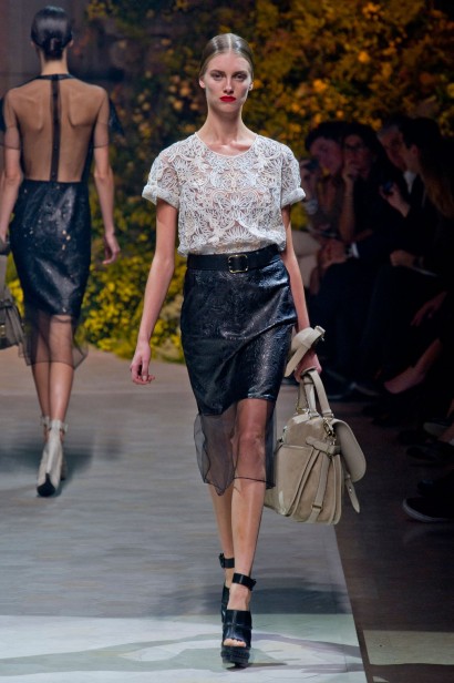 desfile-loewe-paris-verao2013-38