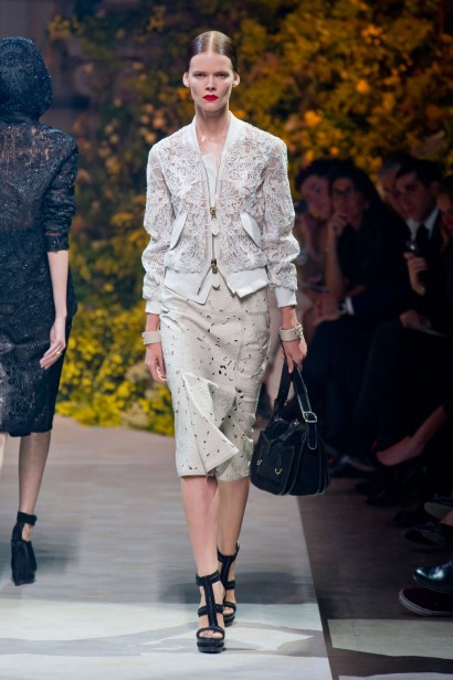 desfile-loewe-paris-verao2013-39