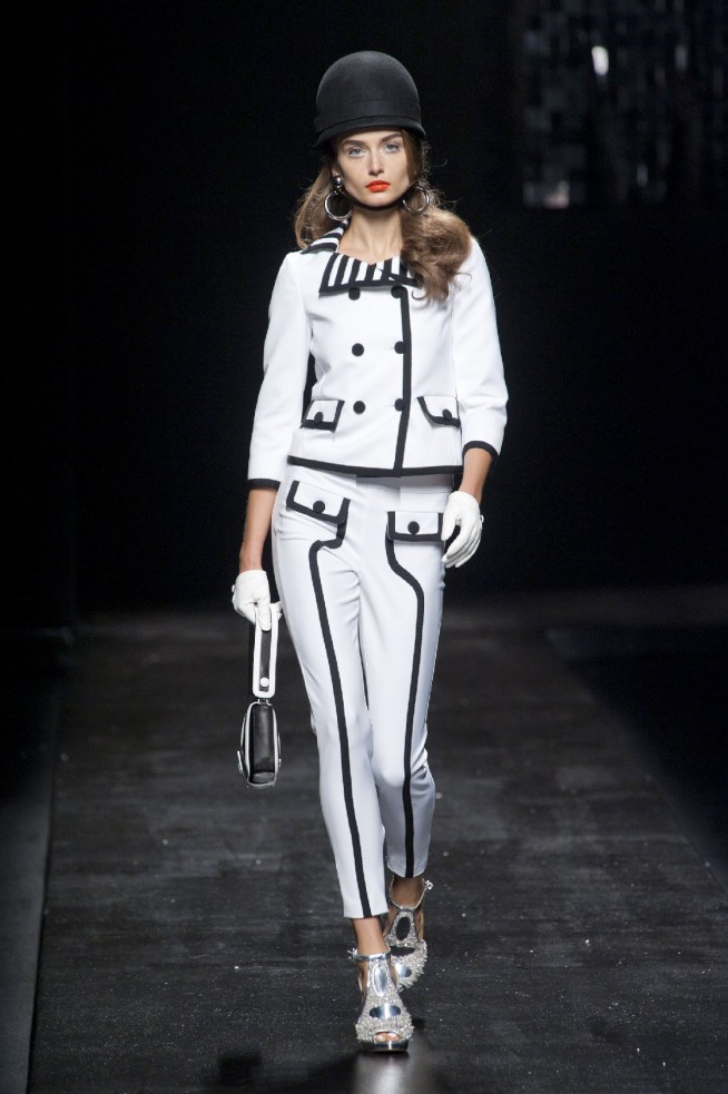 desfile-moschino-milao-verao2013-04