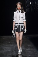 desfile-moschino-milao-verao2013-11