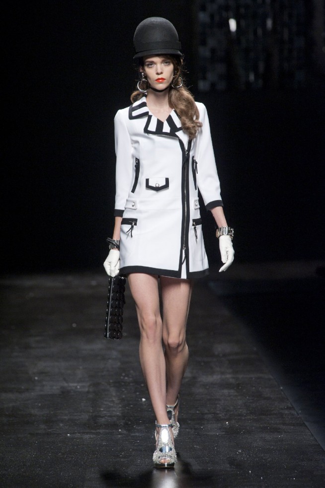 desfile-moschino-milao-verao2013-12