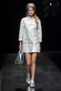 desfile-moschino-milao-verao2013-15