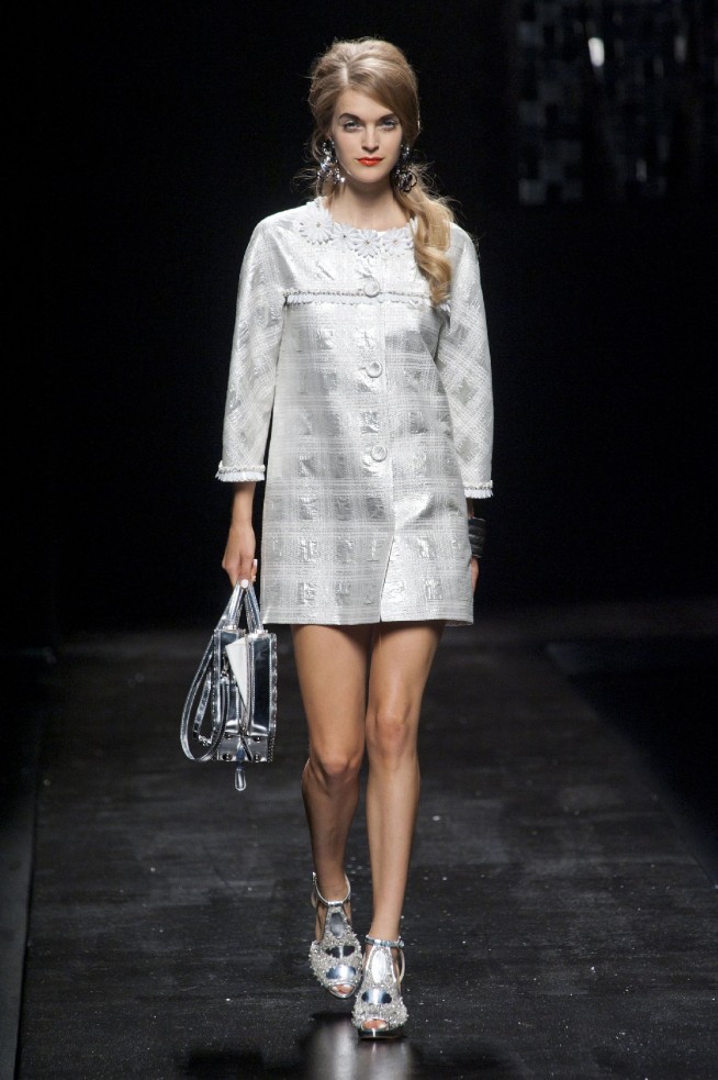 desfile-moschino-milao-verao2013-15