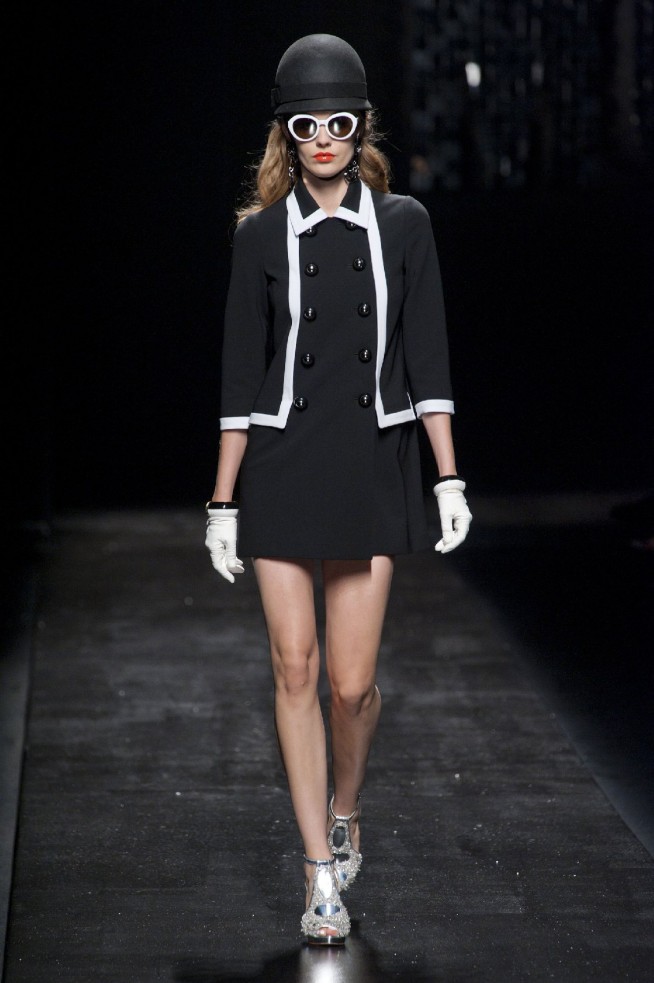 desfile-moschino-milao-verao2013-16
