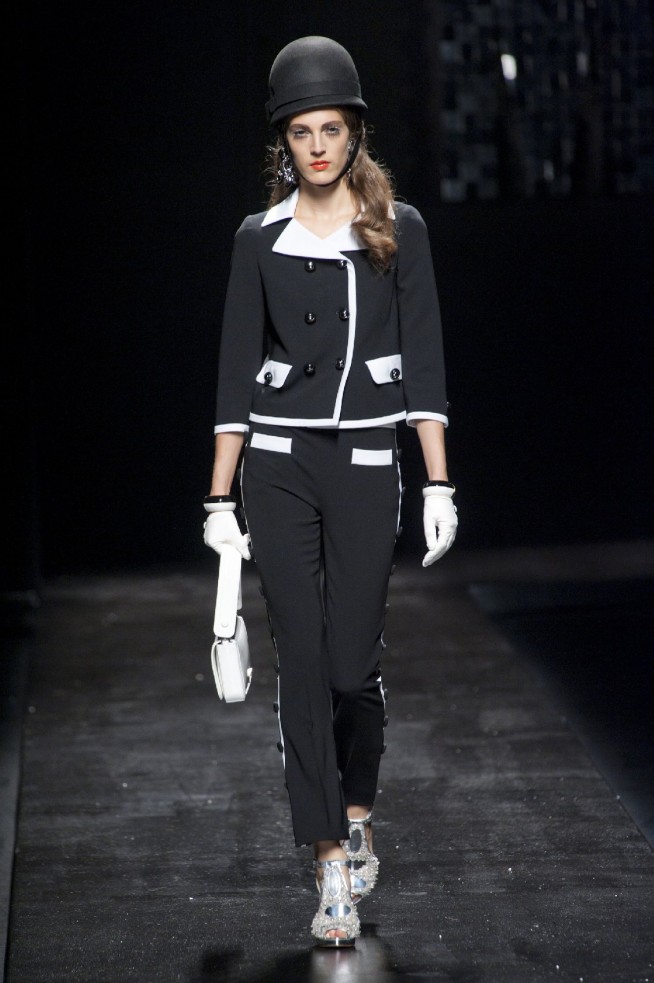 desfile-moschino-milao-verao2013-18