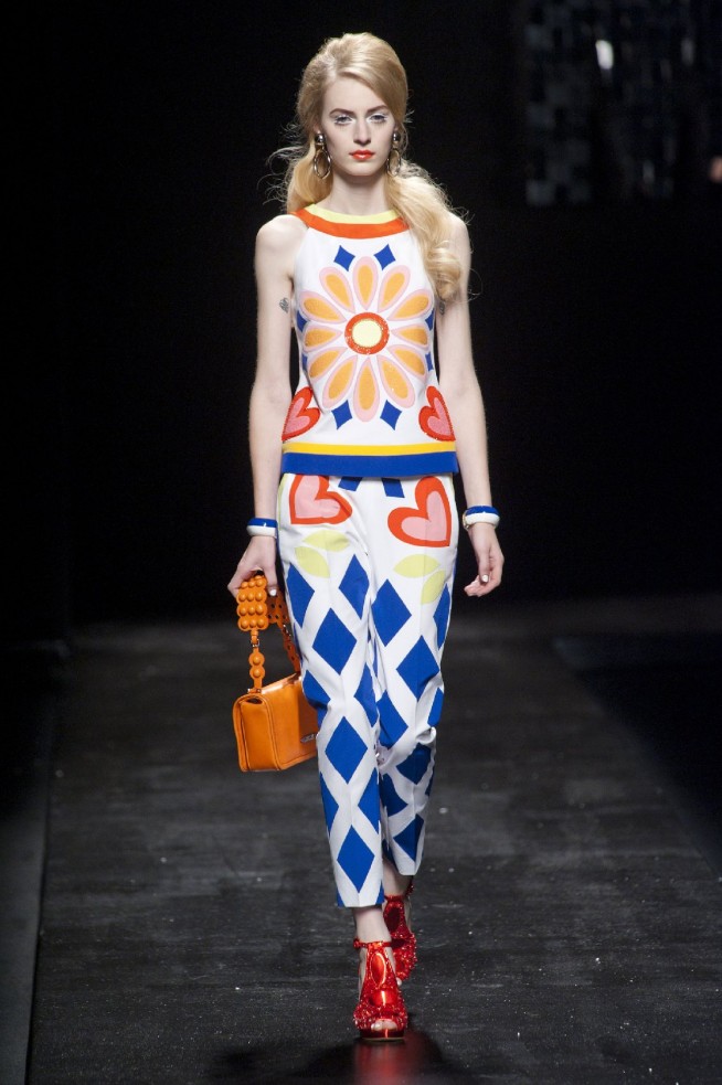 desfile-moschino-milao-verao2013-25
