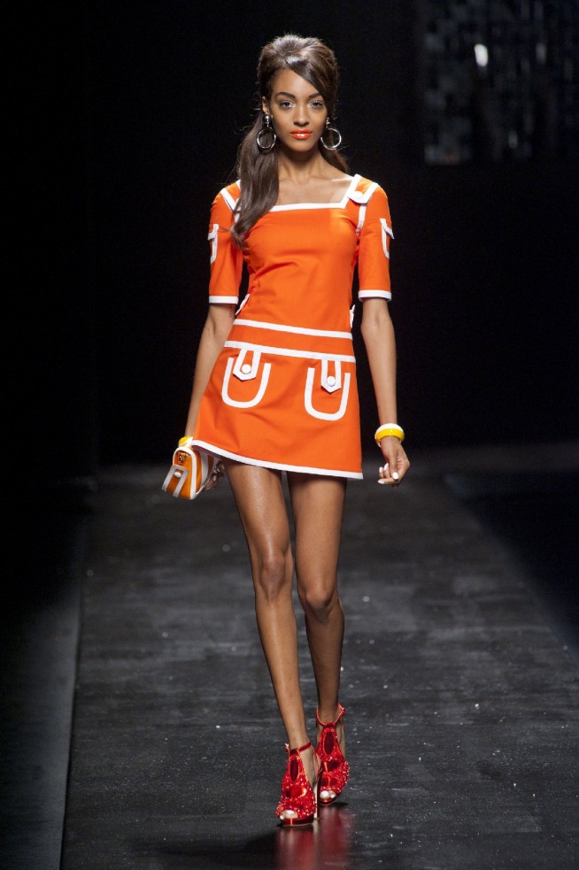 desfile-moschino-milao-verao2013-29