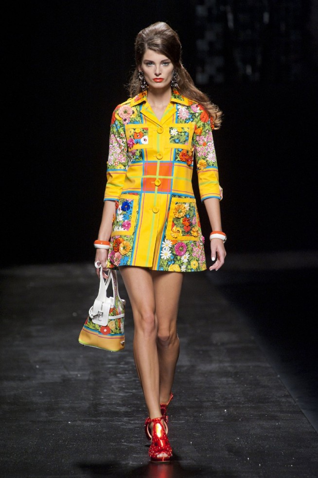desfile-moschino-milao-verao2013-33