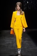 desfile-moschino-milao-verao2013-34