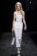 desfile-moschino-milao-verao2013-42