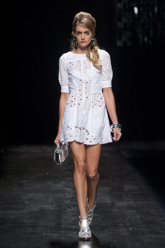 desfile-moschino-milao-verao2013-44