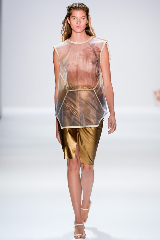 desfile-osklen-nova-york-verao-2013-105