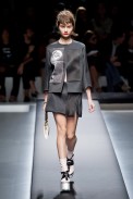 desfile-prada-milao-verao-2013-102