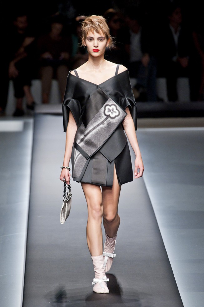 desfile-prada-milao-verao-2013-104