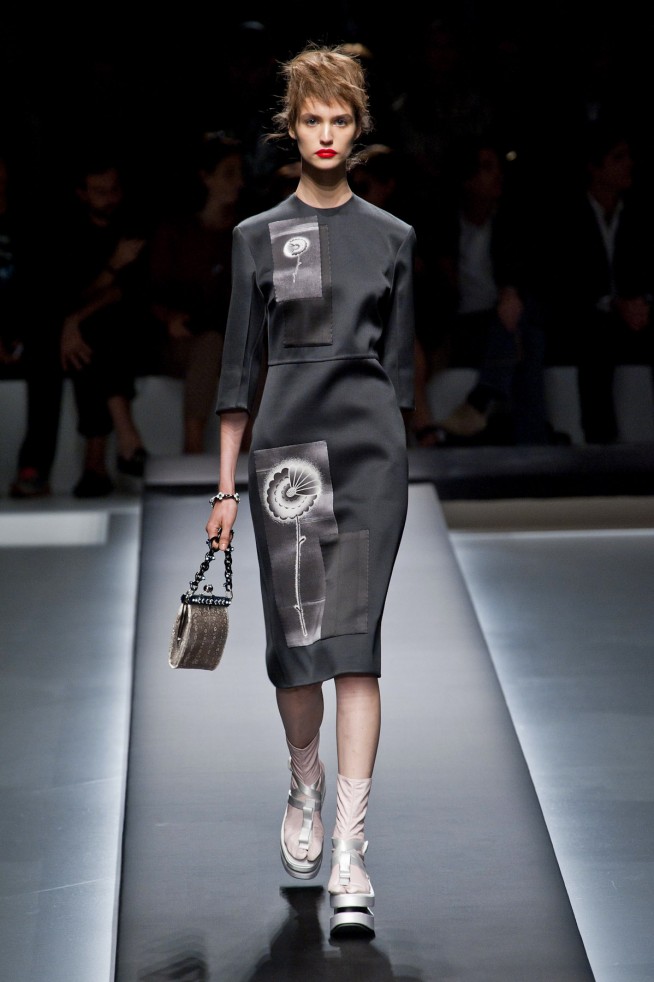 desfile-prada-milao-verao-2013-105