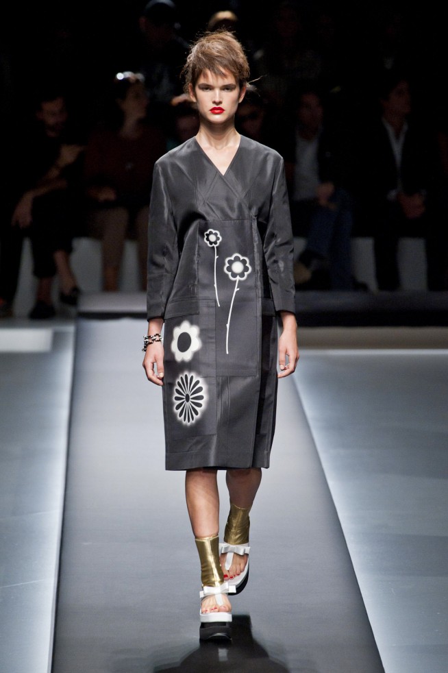 desfile-prada-milao-verao-2013-107