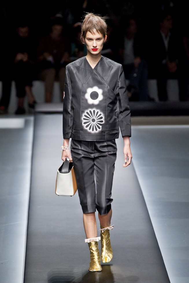 desfile-prada-milao-verao-2013-108