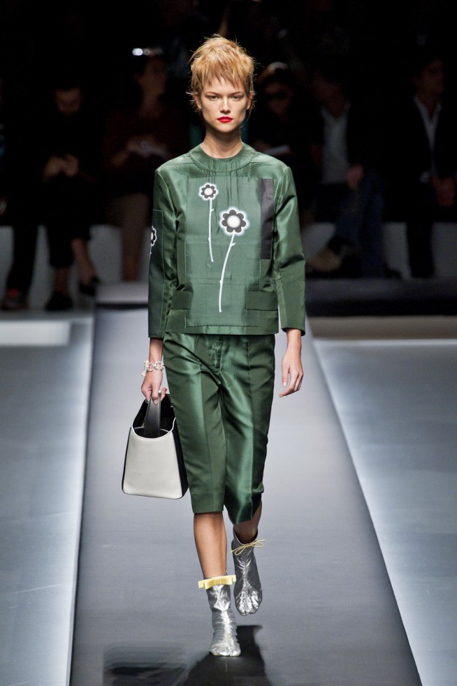 desfile-prada-milao-verao-2013-109