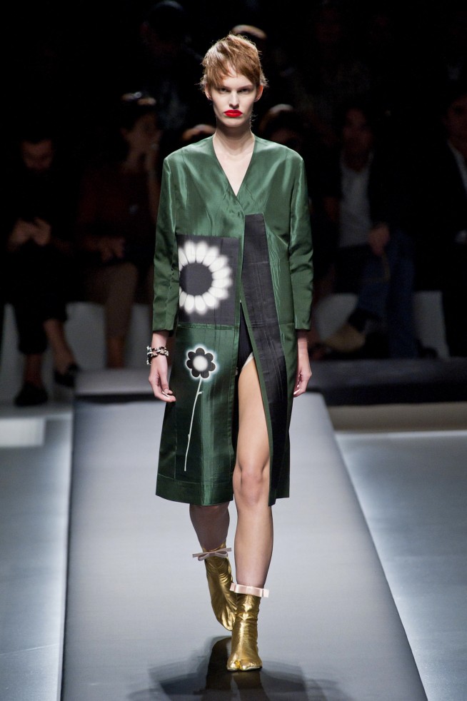 desfile-prada-milao-verao-2013-110