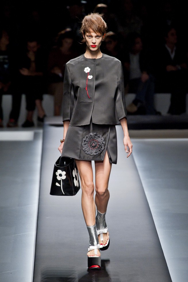 desfile-prada-milao-verao-2013-120