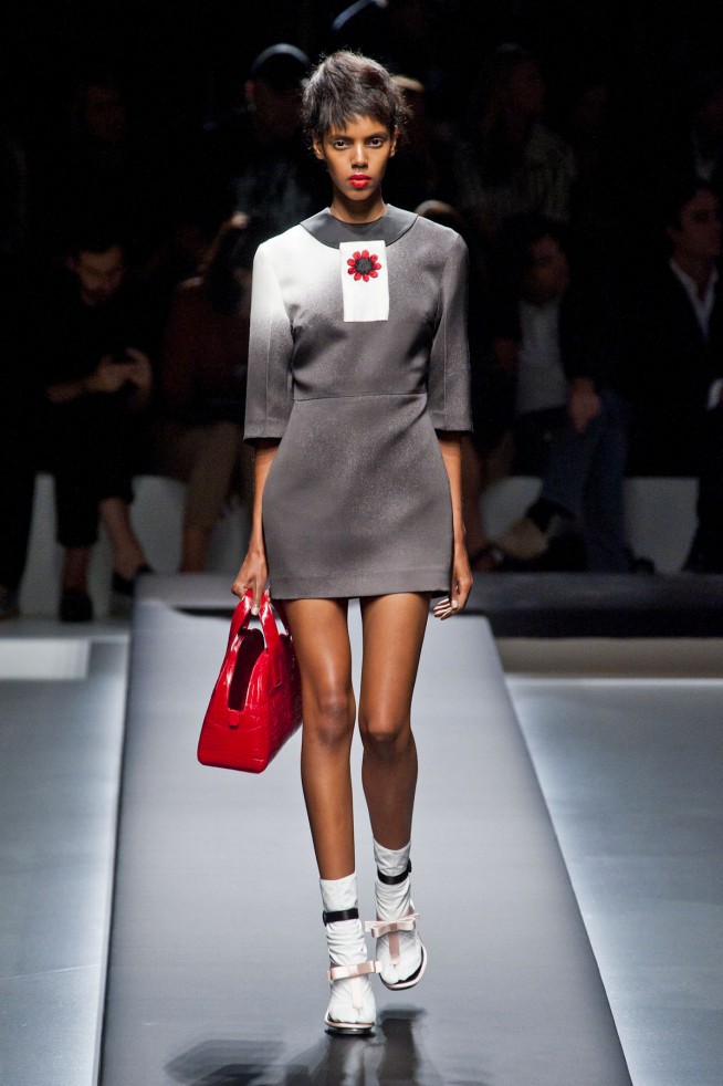 desfile-prada-milao-verao-2013-126