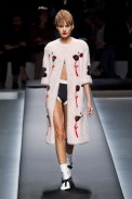desfile-prada-milao-verao-2013-129