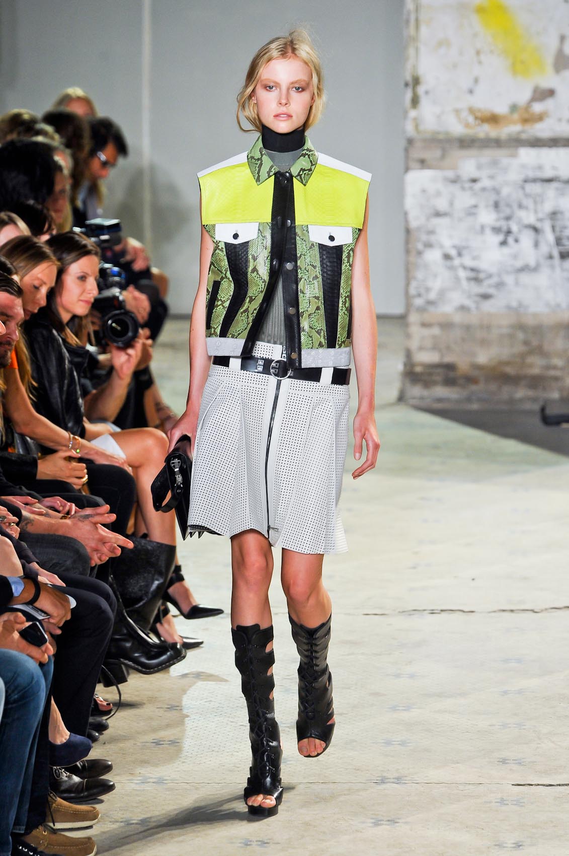 desfile-proenza-schouler-nova-york-verao2013-100