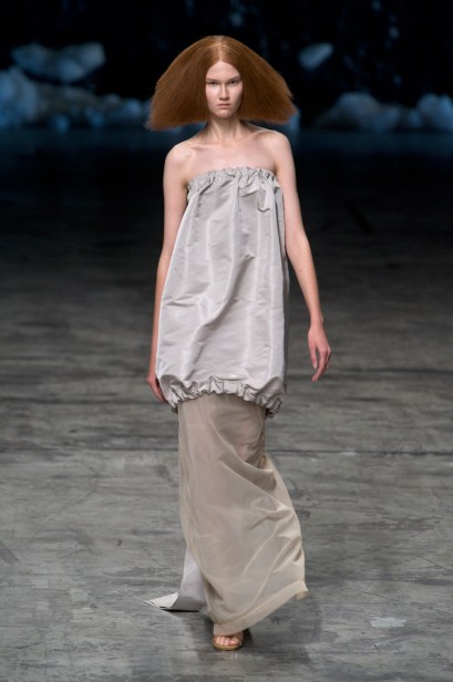 desfile-rick-owensl-paris-verao-2013-01